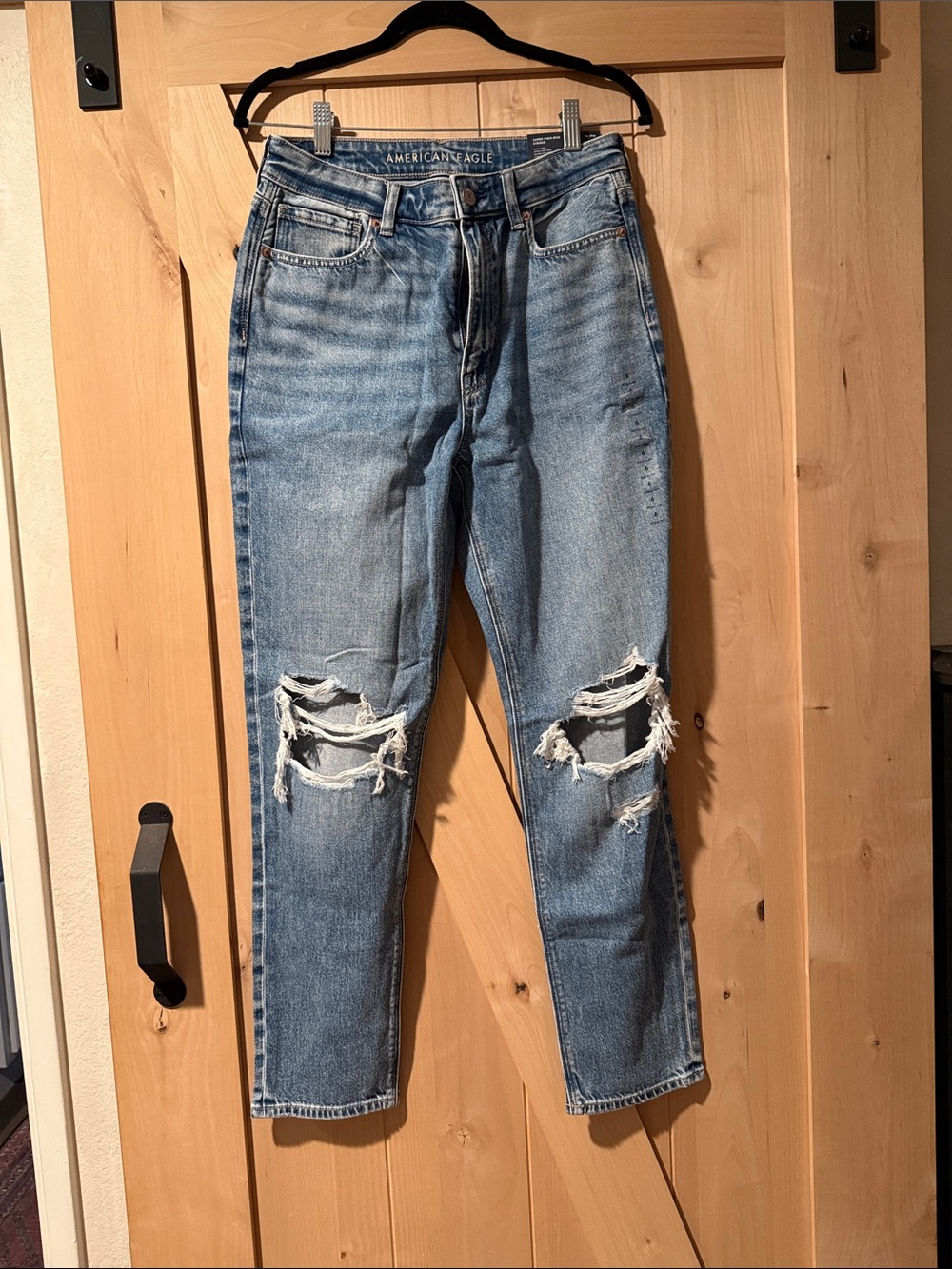 American Eagle Outfitters Mom Jean - Light Blue Denim